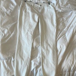 White cropped jeans